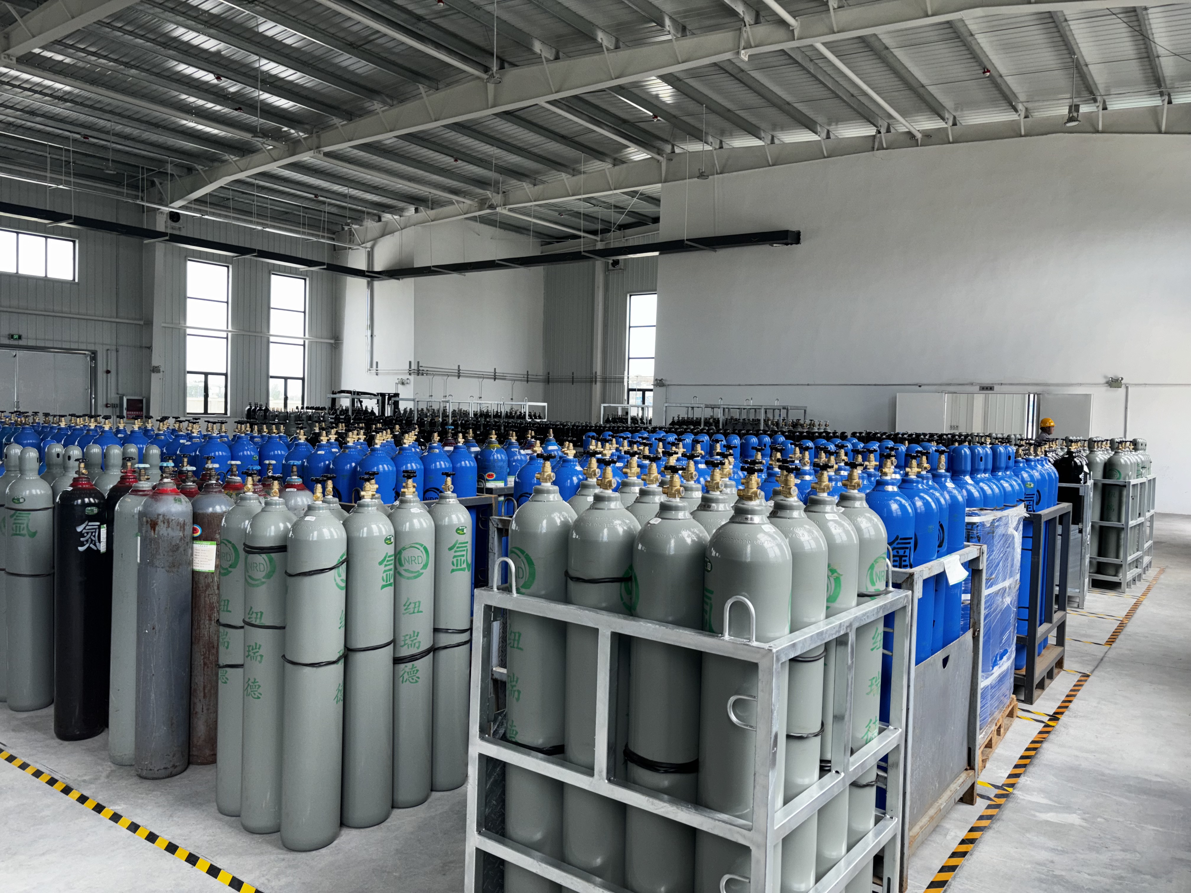 光纖光纜的“隱形英雄”：特種氣體的戰(zhàn)略價(jià)值